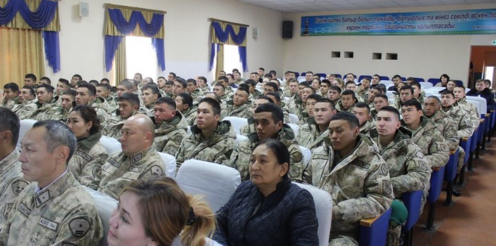 Здесь и сейчас Здесь и сейчас